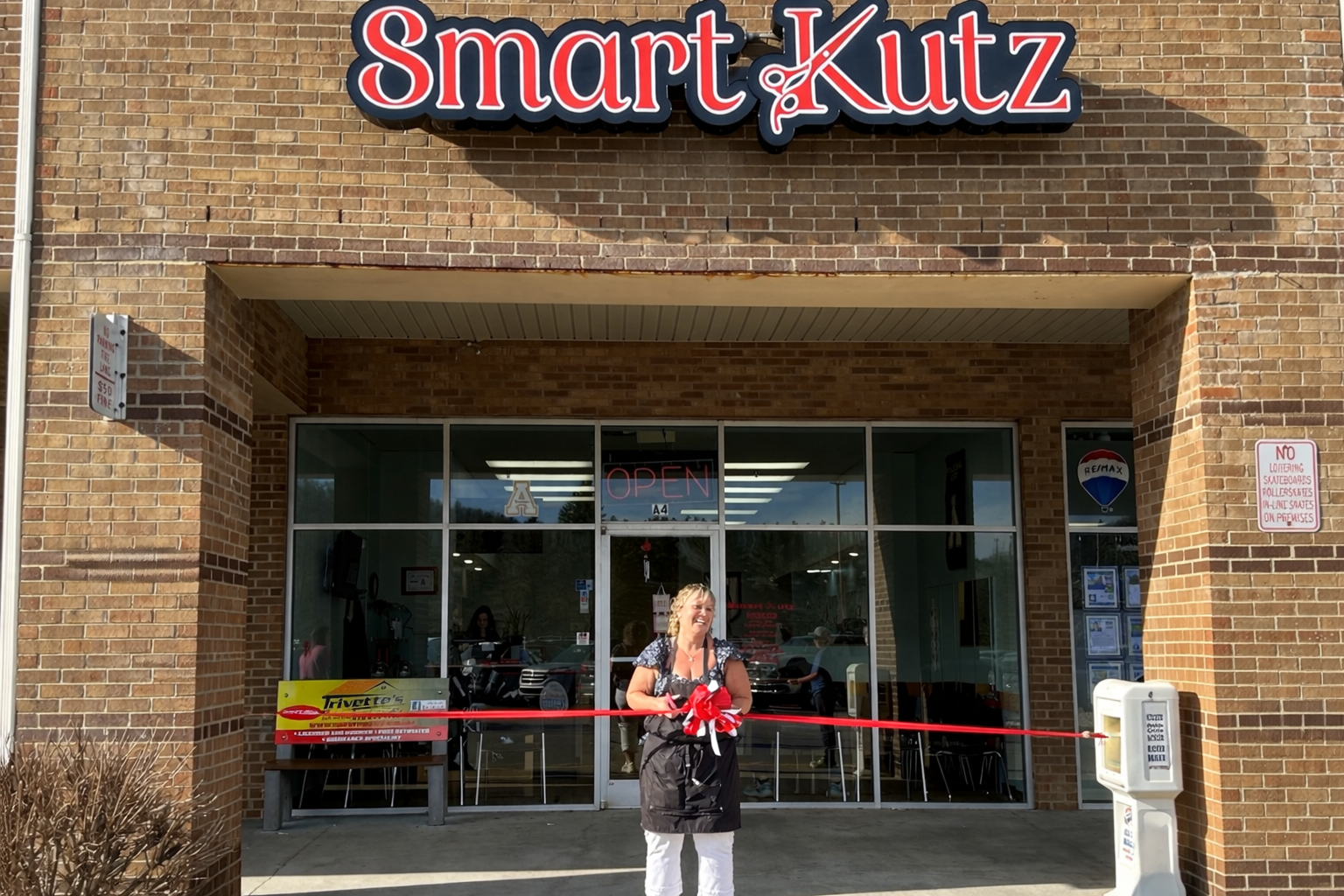 SmartKutz Signage SmartKutz Signage